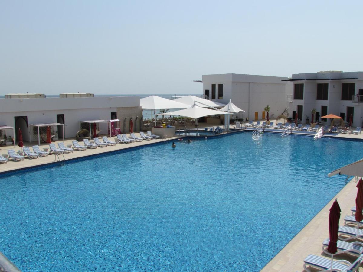 Отель Mirage Bab Al Bahr Дибба Экстерьер фото